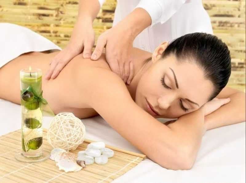 Services Essential Oil Massage